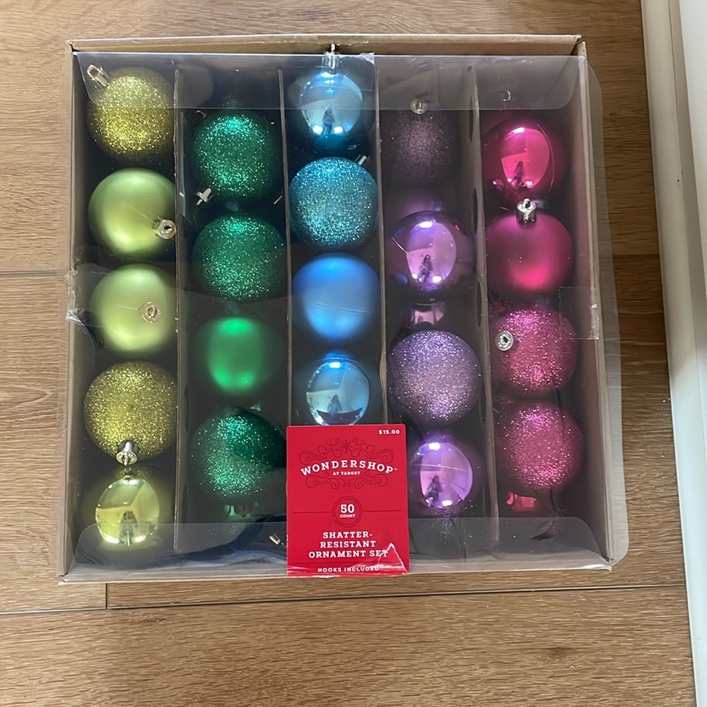 Wondershop Ornaments